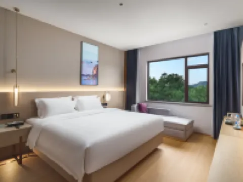 LVFENG Hotel (Longhu Mountain Scenic Area) Hotels near The Cliff Tomb