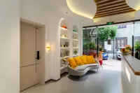Nanxi Bieyuan · Balcony Ancient City View · Smart AV Chinese Inn (Chuxiong Yi Ancient Town)