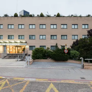 HOTEL CIUDAD DE VALLADOLID by IHG Отели в г. Кампинья дель Писуэрга