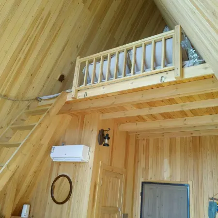 Shiye Lakeview Cave Resort
