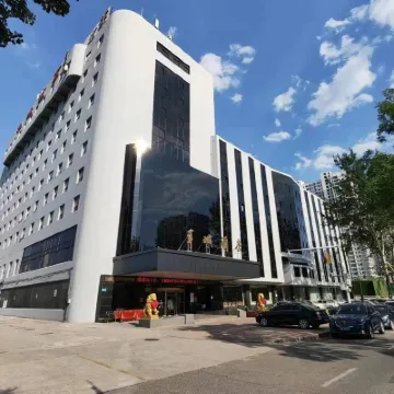 羊城酒店（秦皇島火車站店） 鄰近秦皇島站的酒店