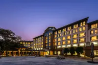 Diamond Holiday Crown Hotel Hotels near Suzhou SM City Plaza Shopping Centre