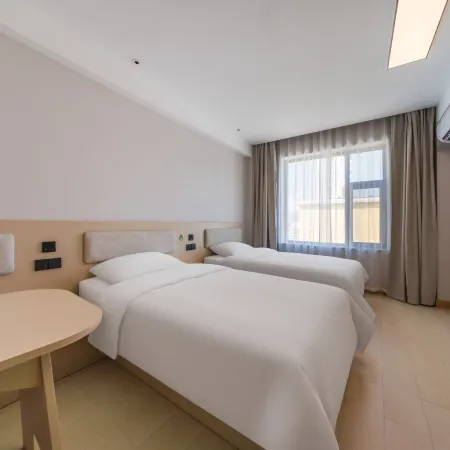 Hi Inn (Xinzhou Yuanping Central Times Plaza)