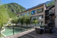 Rezen Hotel Jiuzhaigou Qianhe - Rooftop Pools