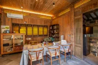 Hongcun Daiqingfang Nanhub Huizhou Ancient Style Experience Homestay Hotels in Yixian