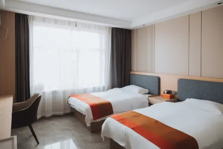 Kaixuan Hotel Отели рядом со станцией Baiyinchagan Railway Station