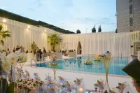 Akgun Istanbul Hotel, WorldHotels Crafted Collection - Pool