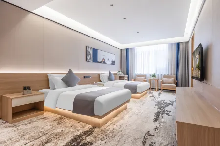 Yunman Smart Hotel (Xiangyun High-speed Railway Station Yubo Wetland Park)