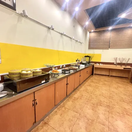 Weiou Hotel (Pingdingshan Zhongxing Road)