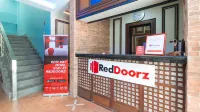 RedDoorz @ Isabelita Hotel Tuguegarao City