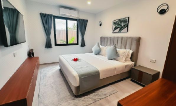 Hibiscus Suites And Residences