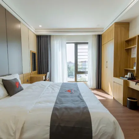 Phuong Dong Hotel Mong Cai