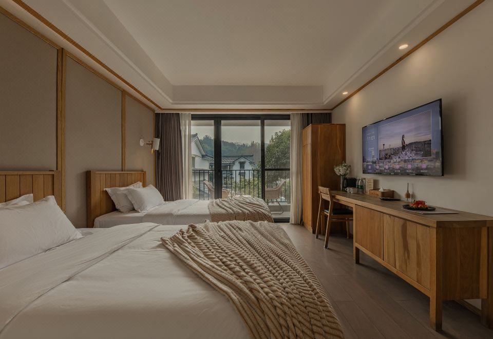 T innn · West Lake 외관