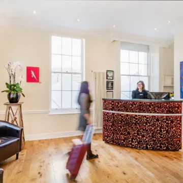 Clifton Hotel Отели рядом с достопримечательностью «Стадион «Аштон Гейт»»