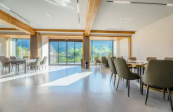 Dragon Pool Inn (Anji Zhangcun Longwang Mountain Gorge Rafting Branch)