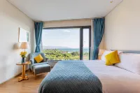 Fuxian Lake Yunyu Holiday Homestay
