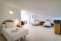 Sea You Apartamentos Valencia Port Saplaya โรงแรมใน