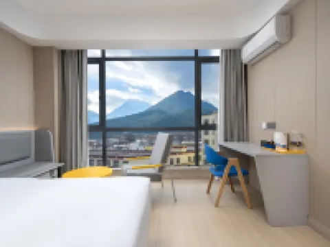 칠데이스 프리미엄 호텔 (린즈 보미) 보미 호텔