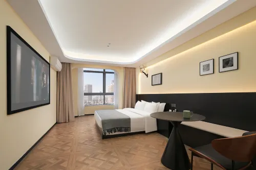 City Light Designer Cinema Apartment (Huai'An Economic Development Zone Shenzhen East Road)