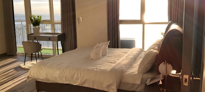 175sqm Luxurious Seaview 3 Bedrooms Facing Manila Bay Sunset, Airport, Okada, Solaire,MOA Hotels in Paranaque