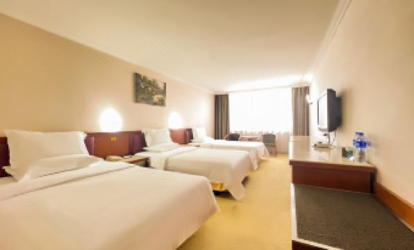 L Hotel Zhuhai Gongbei Port Qinglv Road