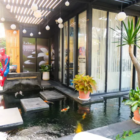 Baan Poon Garden