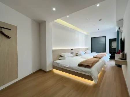 Gongshan Xiangnuyuan Theme Hotel Отели рядом с достопримечательностью «The First Bend of Nujiang River»