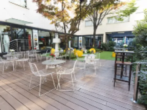 ไอบิส มิลาโนเช็นโตร โรงแรมในมิลาน