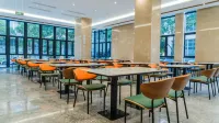 Yeste International Hotel (Xiamen Haicang Maqing Road) - غرفة مطلة على الجبل
