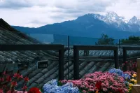麗江古城半山歸吾•山隱日照金山丨觀古城全景美宿（大水車店） 住宿飯店