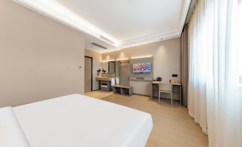Shangkeyou Nantong Haimen Pedestrian Street Hotel