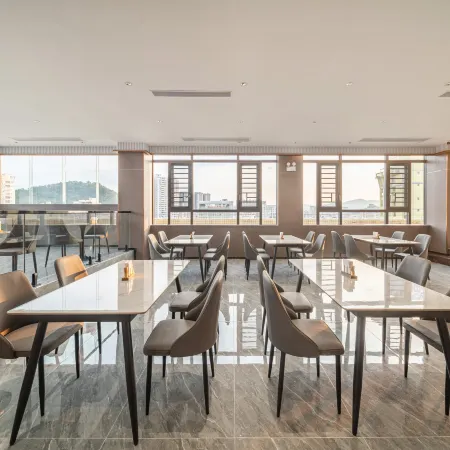 ELong Anyun Hotel (Xinyi Douzhouli Cultural and Creative Street Store)