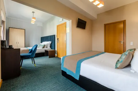 Hotel DAH - Dom Afonso Henriques Отели рядом с достопримечательностью «Музей азулежу»