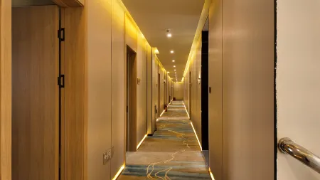 Siji Fuyuan Hotel Отели рядом с достопримечательностью «Fuyuan Port»