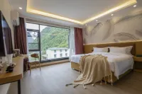 VALATOMS Fanlatu Hotel (Bipenggou Scenic Area Branch 2) Hotels in Li County