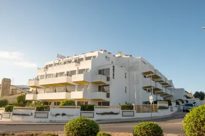 Wot Lagos Montemar Hotels near Museu Municipal Dr. Jose Formosinho