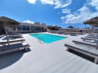 En Plo Boutique Suites Oia Santorini
