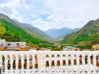 南晞小築·富氧觀山景·避暑度假美宿（官鵝溝大景區店） - 山景