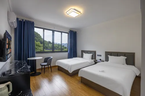 Xinhuang Homestay (Shijiu Feng Scenic Area) - 2 estrellas