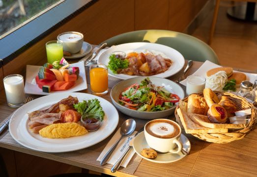 골든 튤립 매디슨 스위트 수영장 또는 객실