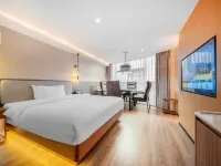 Impression E-sports Business Hotel (Lushan City Bus Station)