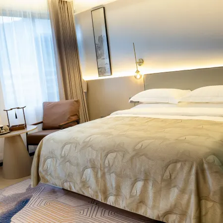 Jinglan Qingtang Hotel (Liuba Old Street)