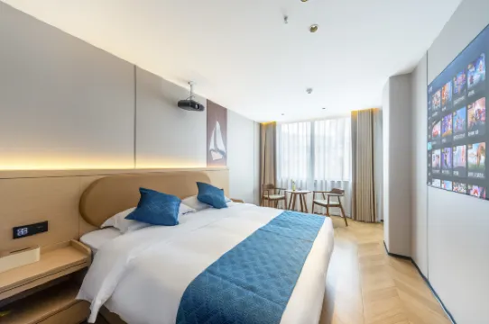 雲季假日飯店（平潭龍王頭沙灘店）