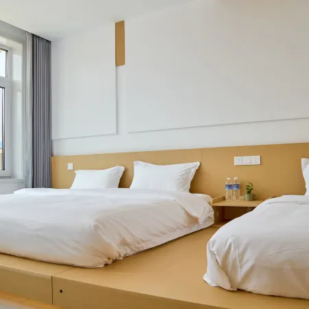 Fengning Defeng Manor