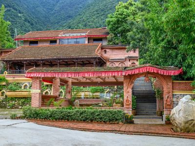 Jungle Mahal Wellness Resort