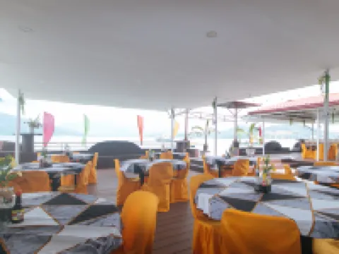 RedDoorz Plus @ Seaborne Hotel Subic Zambales Hotels in Subic