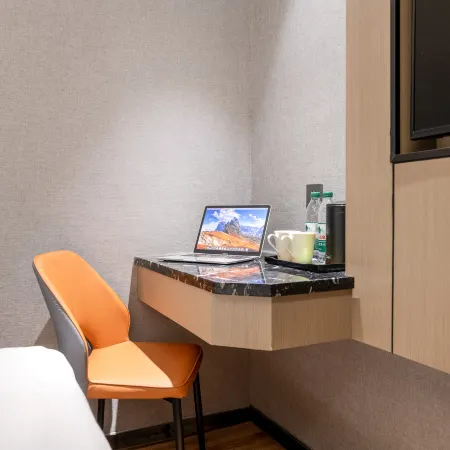 BoE Hotel (Fuzhou Yantaishan Park Shangteng Subway Station)