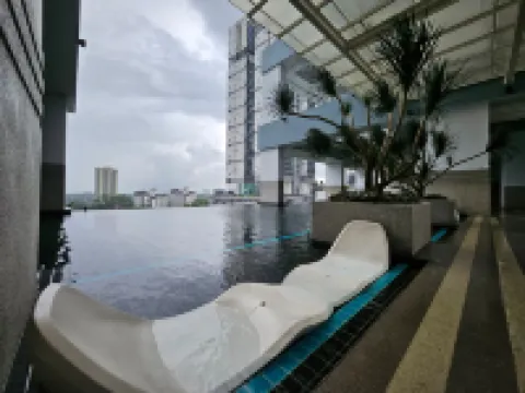 JB Town | Twin Galaxy Couple Studio | 2 pax