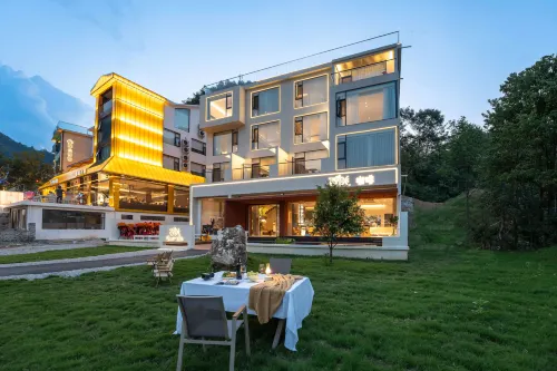 Xitao Coffee Homestay (Laojunshan Yunjing Cableway)
