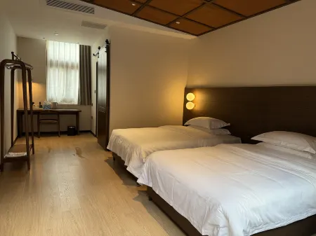 Qianxi Suji · Yinji Homestay (Xinmi Zhenwei Water City) Отели в г. Синьми
